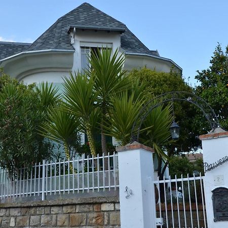 Villa La Parisienne Diano Borello Bagian luar foto