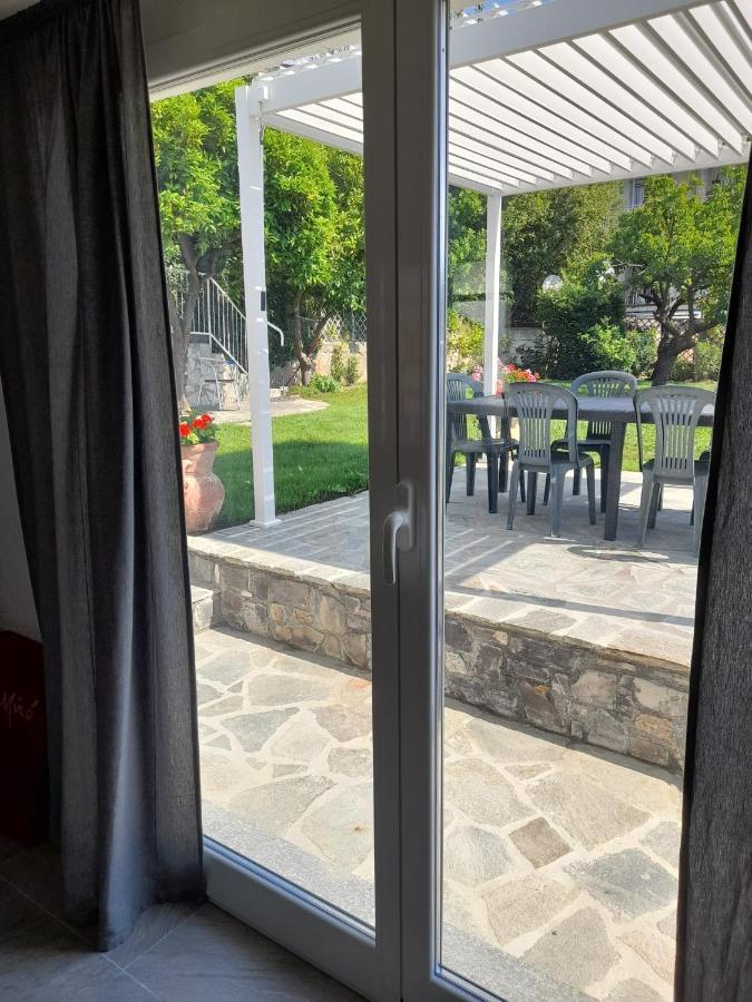 Villa La Parisienne Diano Borello Bagian luar foto